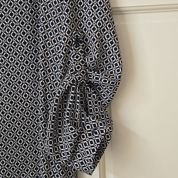 Chic Geometric Print Blouse,Retractable Sleeves, NWOT! - Picture 3 of 8